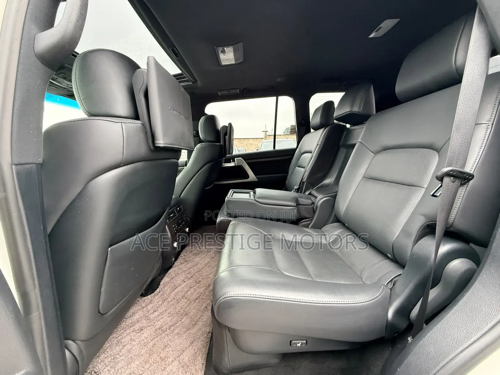Toyota Land Cruiser Prado 2019 White