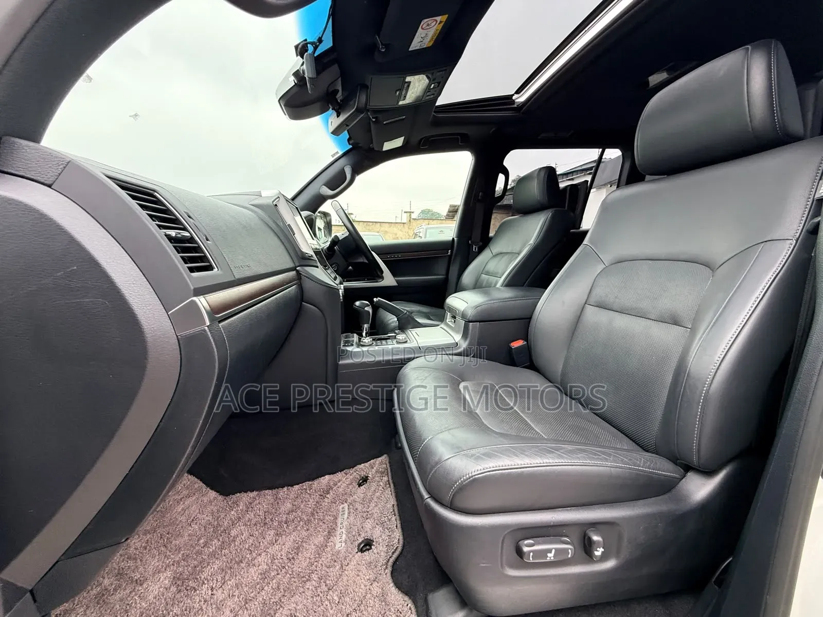 Toyota Land Cruiser Prado 2019 White