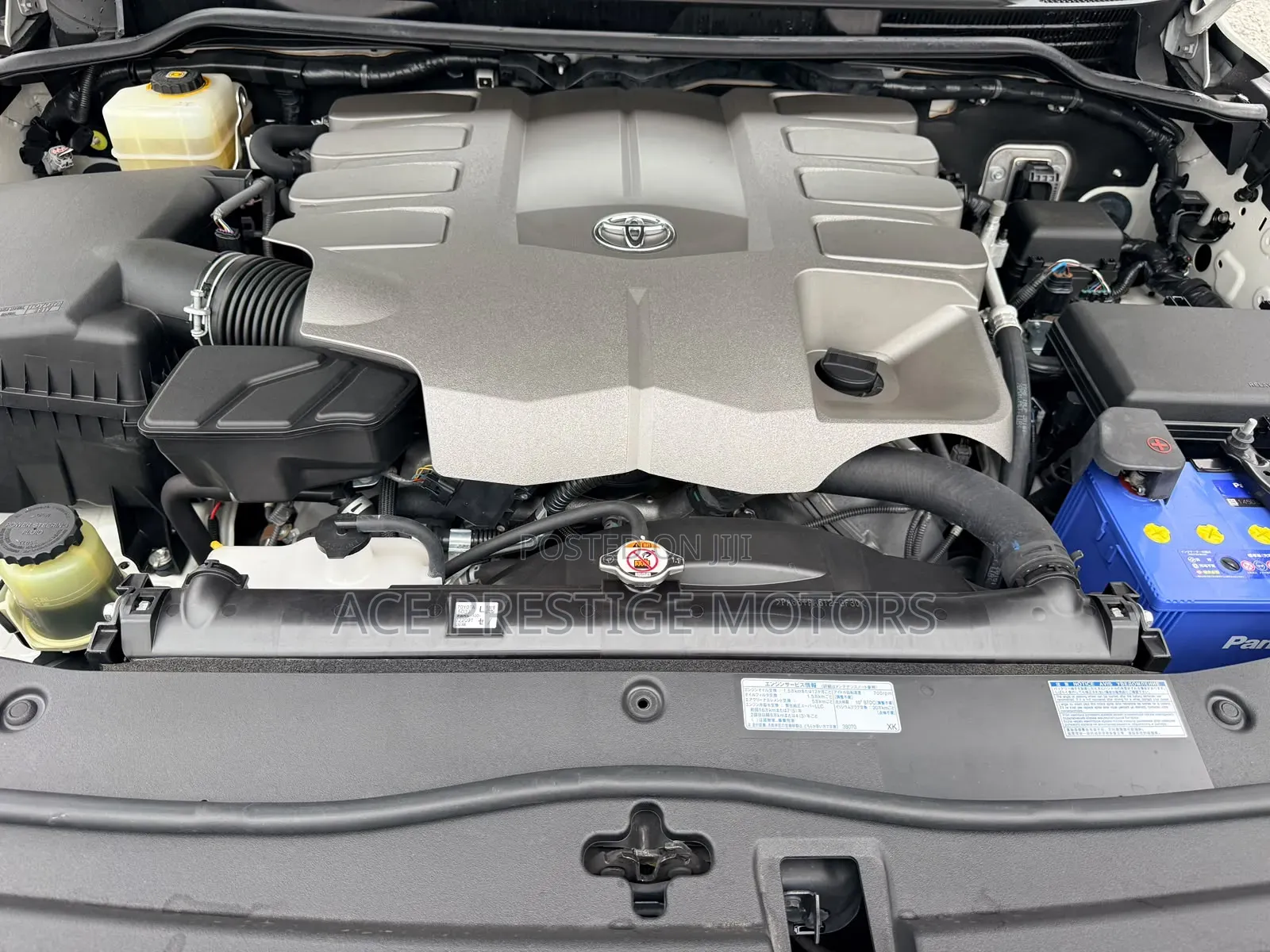 Toyota Land Cruiser Prado 2019 White