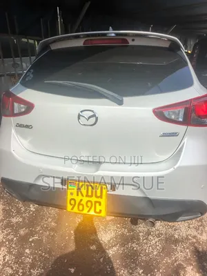Mazda Demio 2018 White