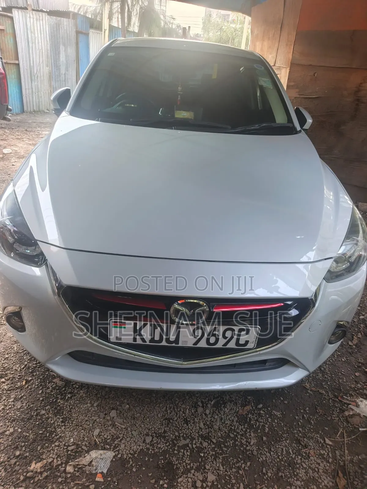 Mazda Demio 2018 White
