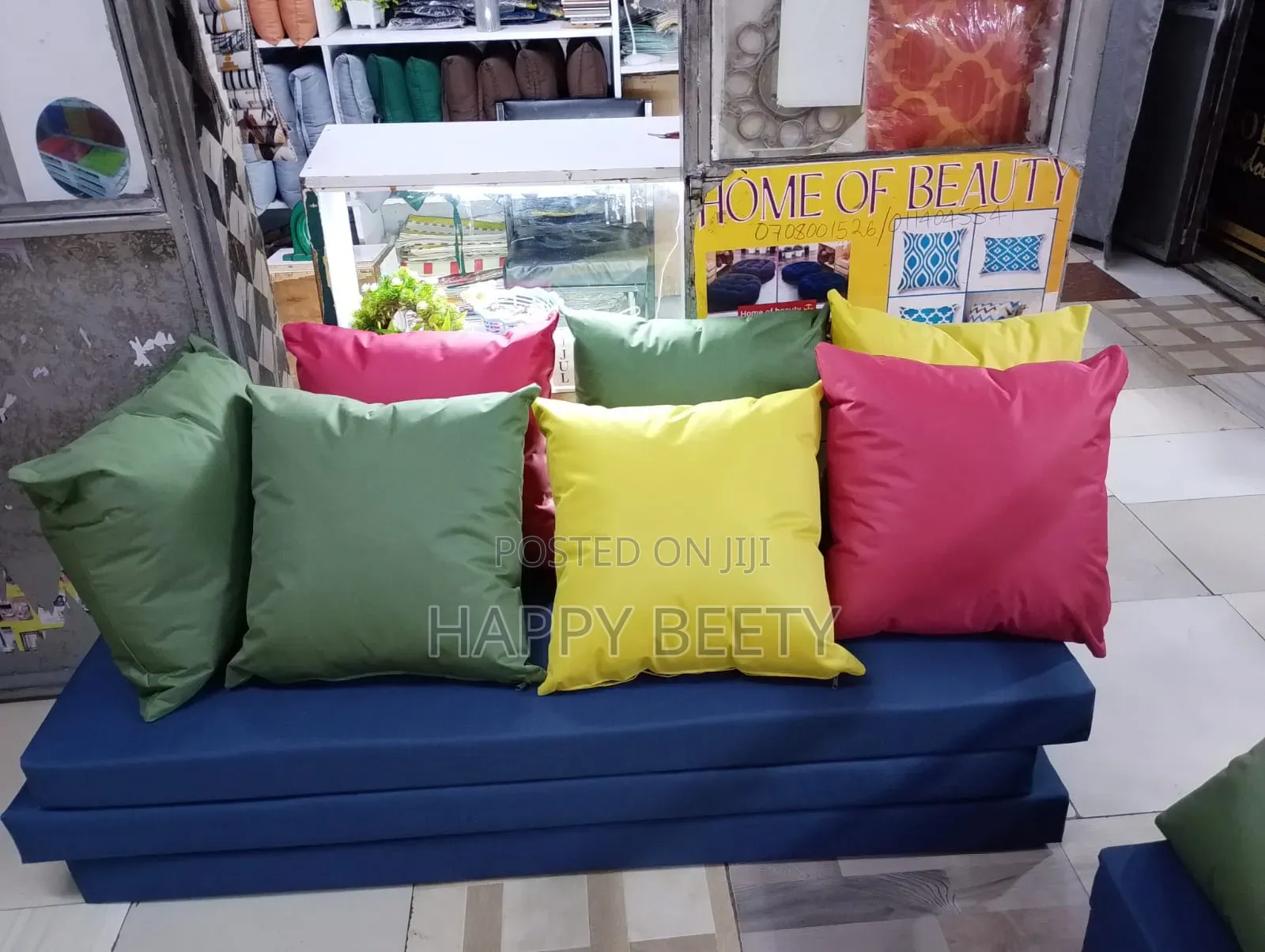 Waterproof Floor/Pallet Cushion, Offers Comfort+ Durability