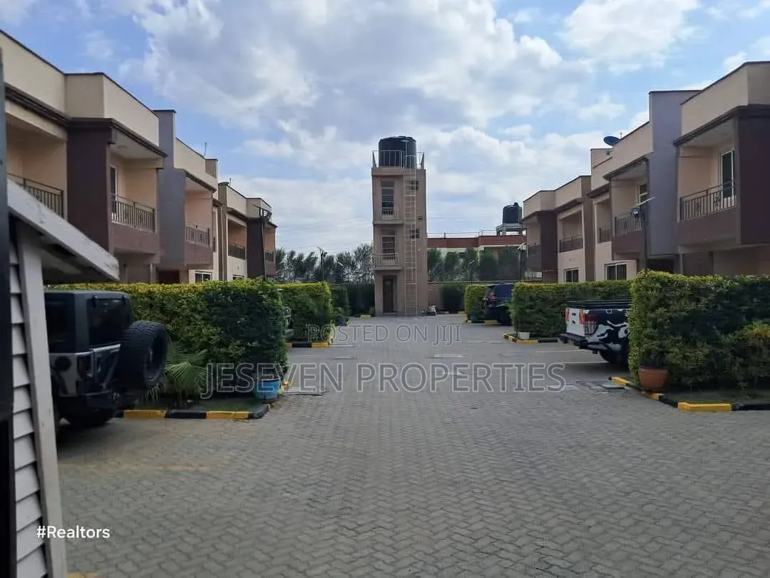 4bdrm Maisonette in Syokimau, Gateway Mall Area for rent