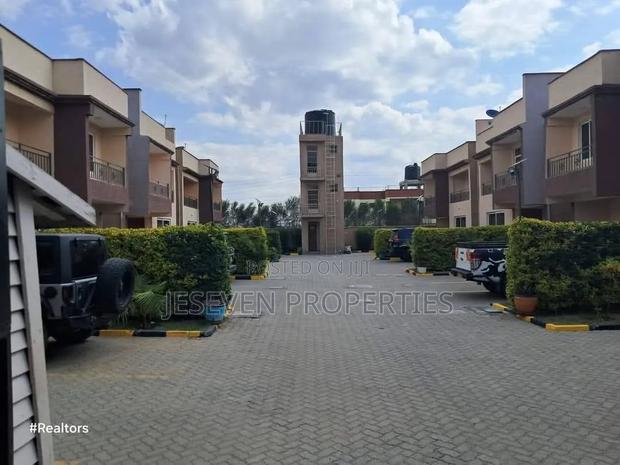 4bdrm Maisonette in Syokimau, Gateway Mall Area for rent