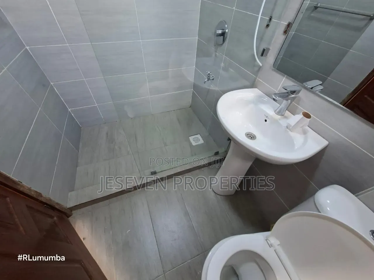 4bdrm Maisonette in Syokimau, Gateway Mall Area for rent
