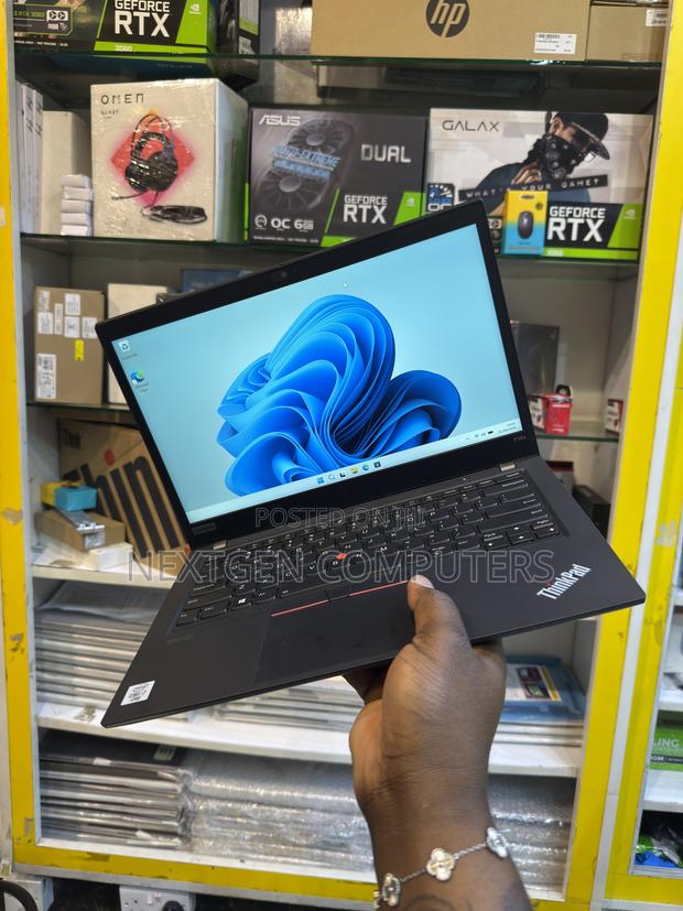 Laptop Lenovo ThinkPad P14s 16GB Intel Core i7 SSD 256GB - main view