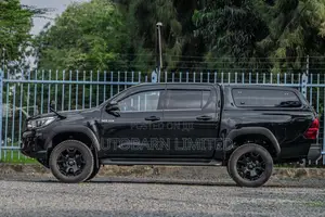 Toyota Hilux 2019 Black