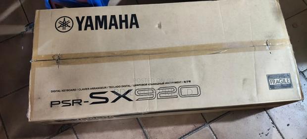 Yamaha PSR 920 Keyboard - main view