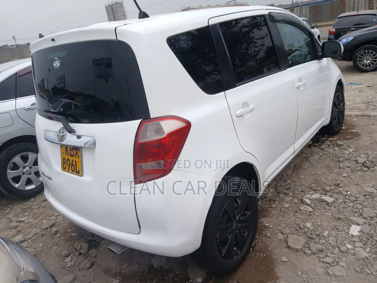 Toyota Ractis 2007 White