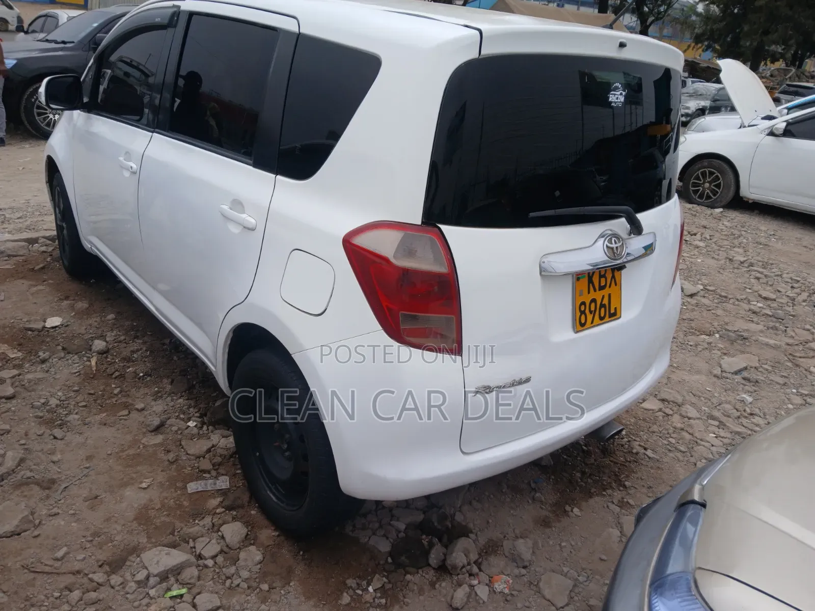 Toyota Ractis 2007 White