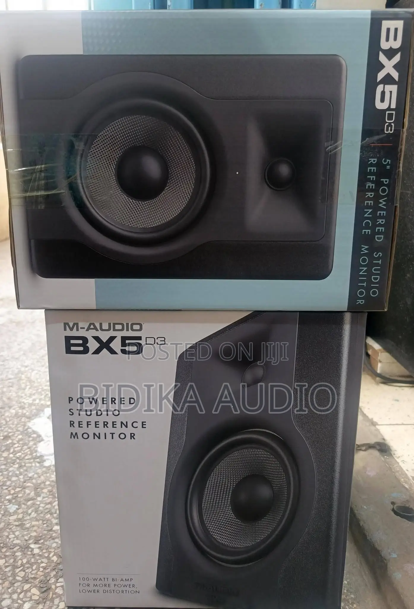 Brand New M-Audio BX5studio Speakers