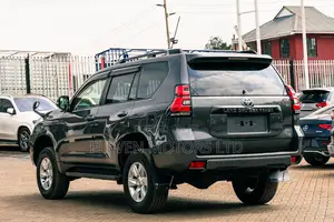 Toyota Land Cruiser Prado 2020 Gray