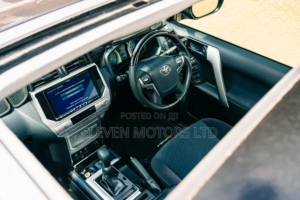 Toyota Land Cruiser Prado 2020 Gray