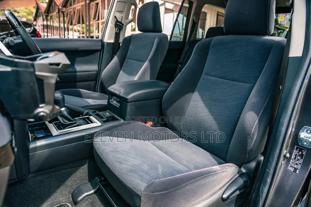 Toyota Land Cruiser Prado 2020 Gray