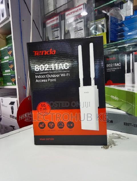 Tenda OAP1200 AC1200 Indoor Outdoor WiFi Access Point