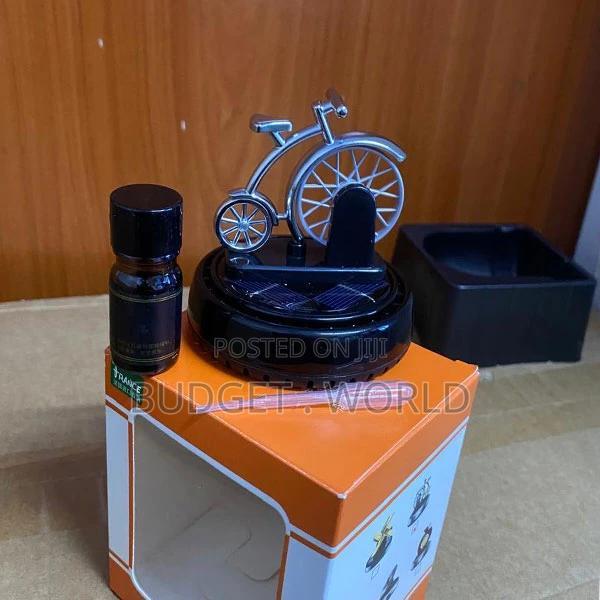 Pirate Solar Powered Rotating Car Fragrance Diffuser - thumbnail 2