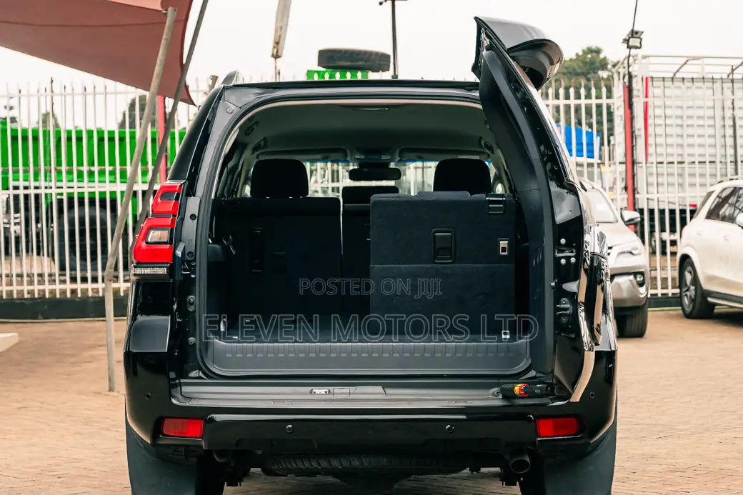 Toyota Land Cruiser Prado 2021 Black