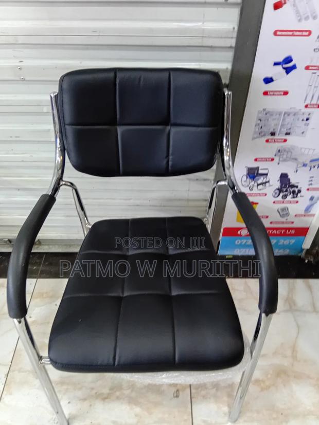 Catalina Visitor Chair With a Chrome-Plated Metal Frame - thumbnail 2