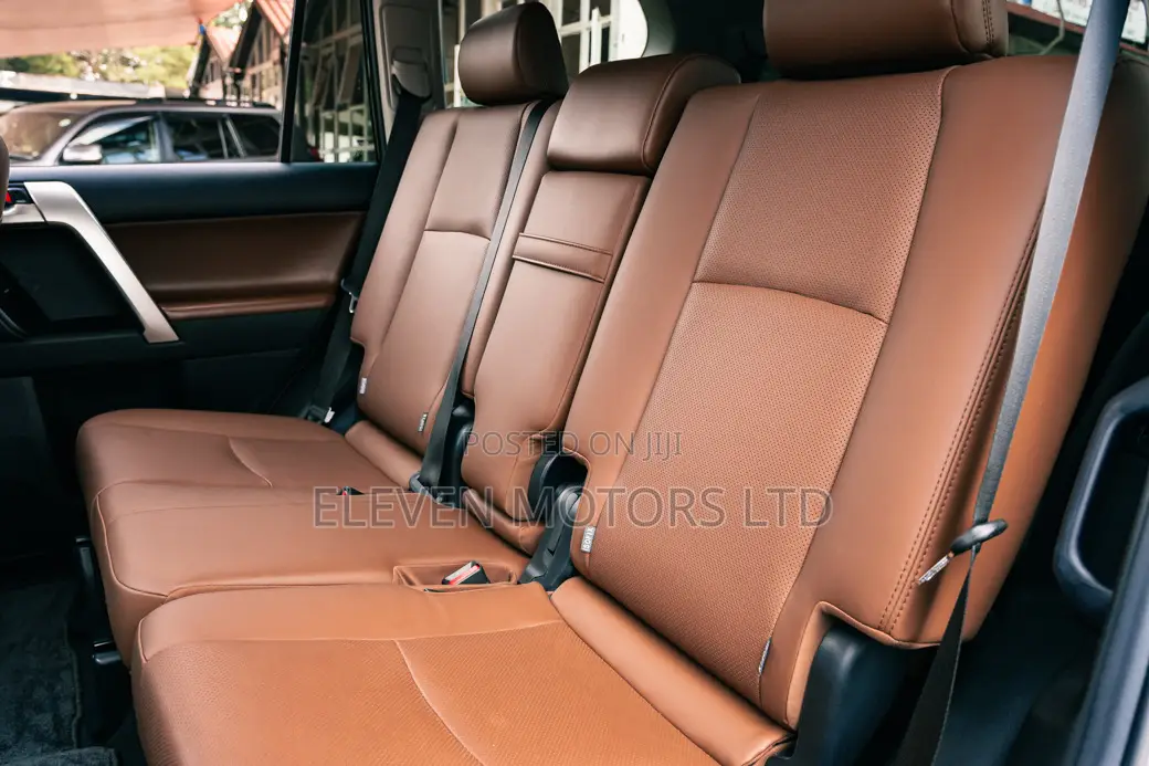 Toyota Land Cruiser Prado 2021 Black