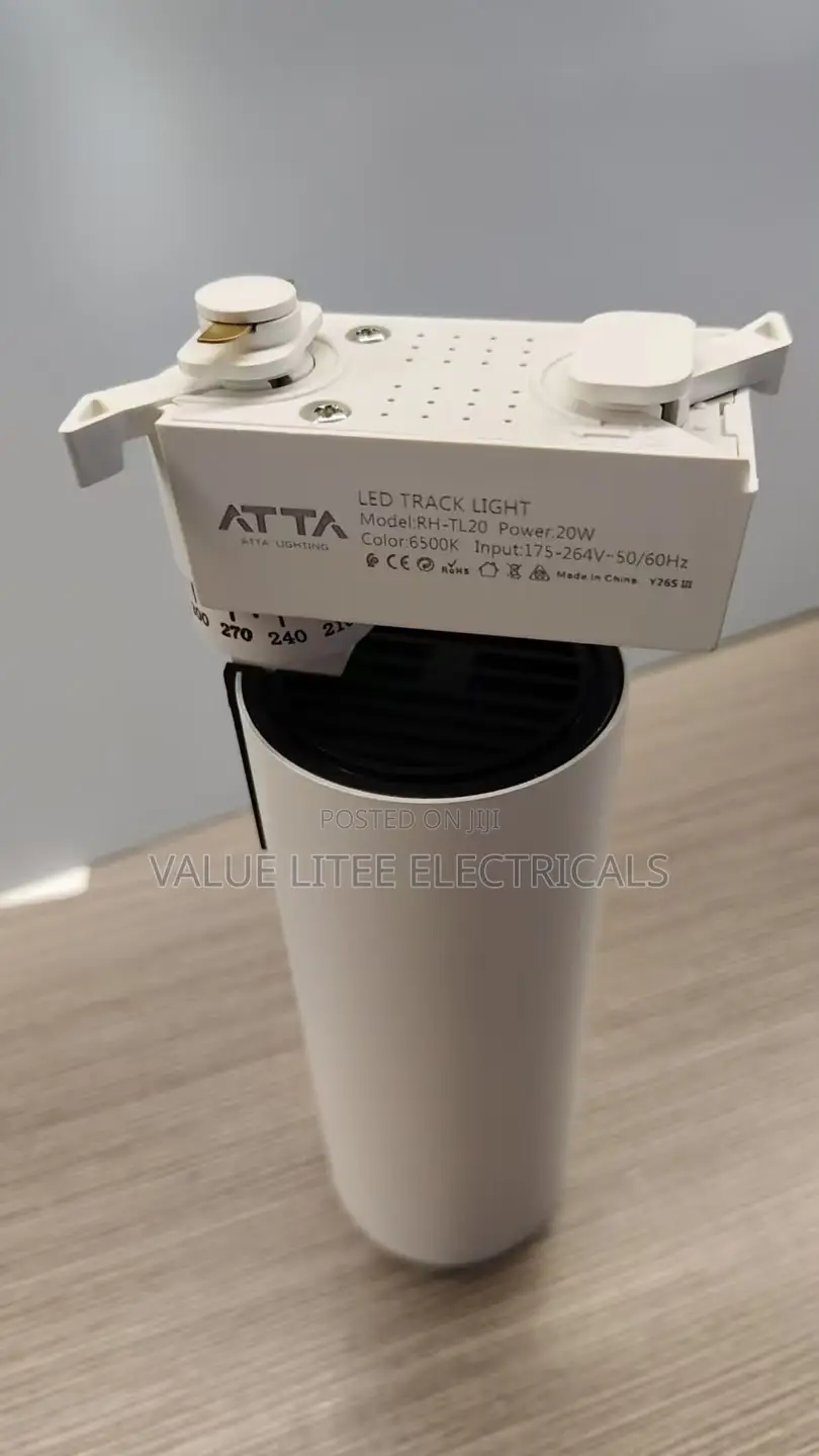 30 Watts Tracklight Black/White