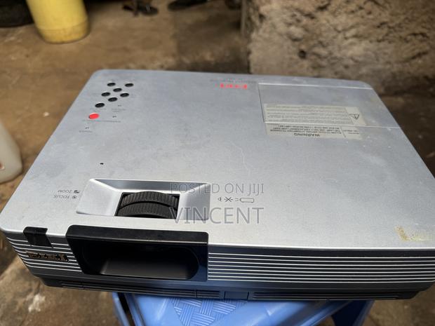 Eiki Projector LC-XBL21 - thumbnail 4