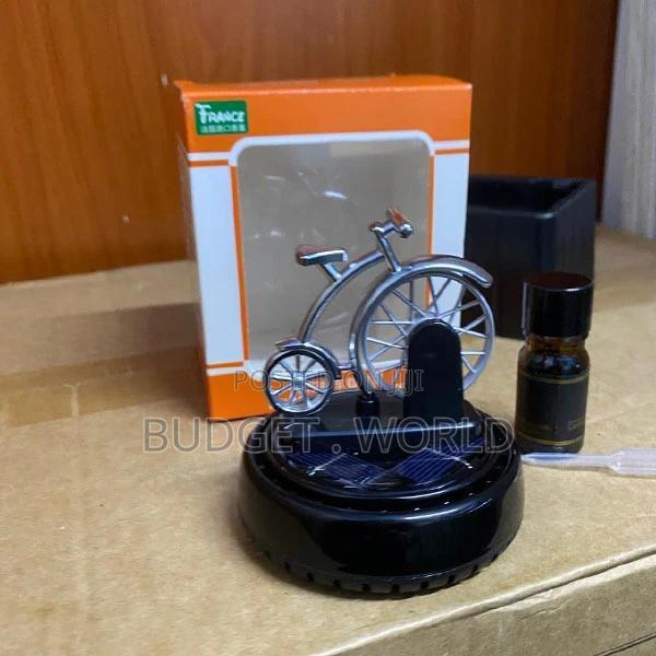 Pirate Ship Solar Aroma Diffuser for Car Dashboard - thumbnail 2