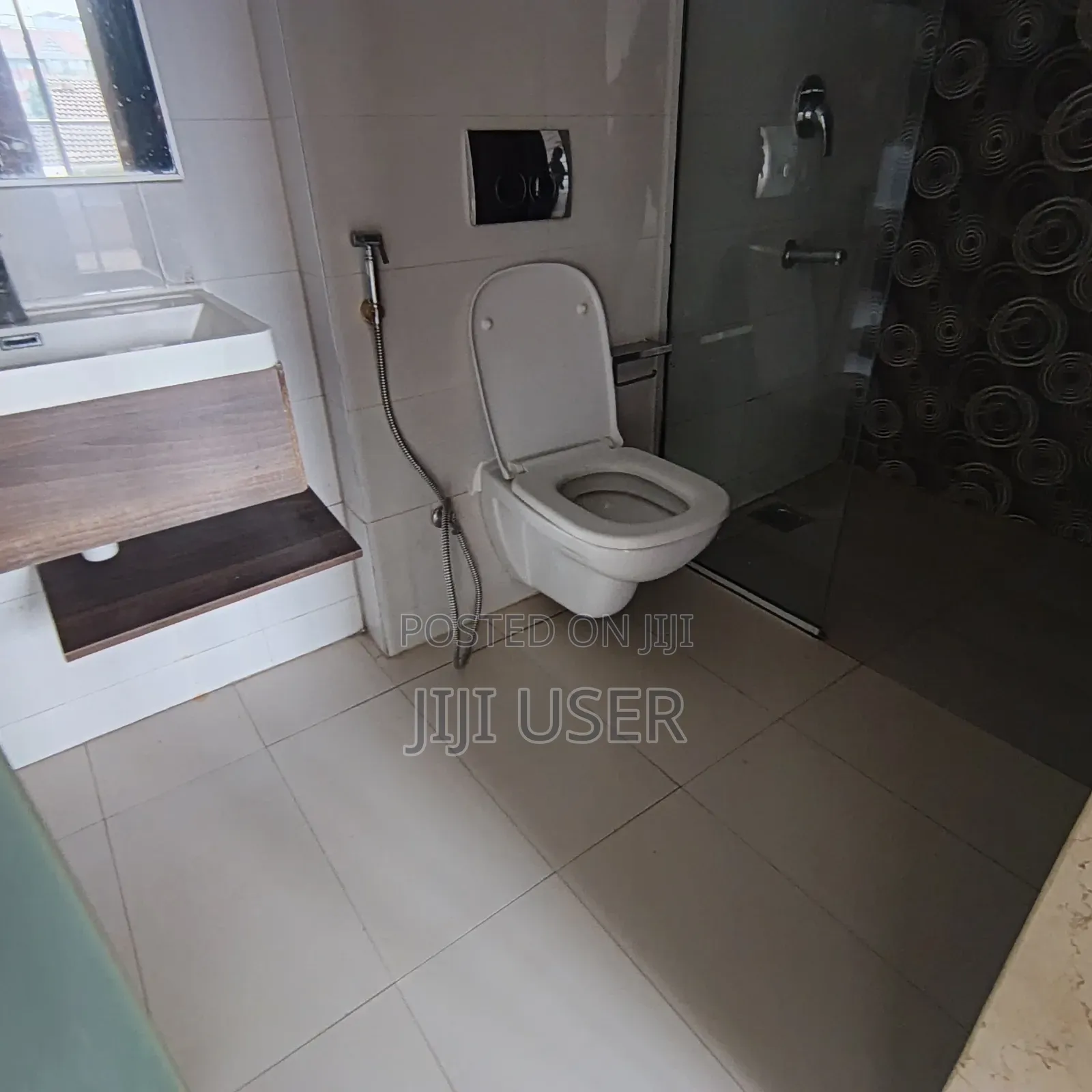 4bdrm Duplex in Parklands for rent