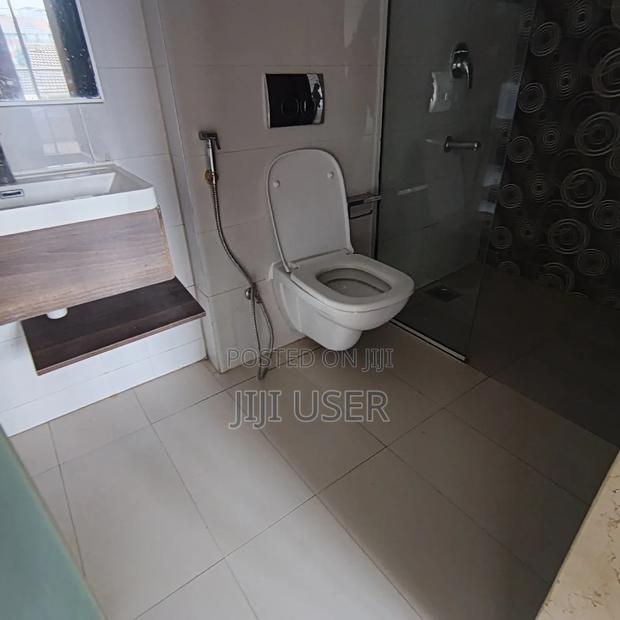 4bdrm Duplex in Parklands for rent - thumbnail 6