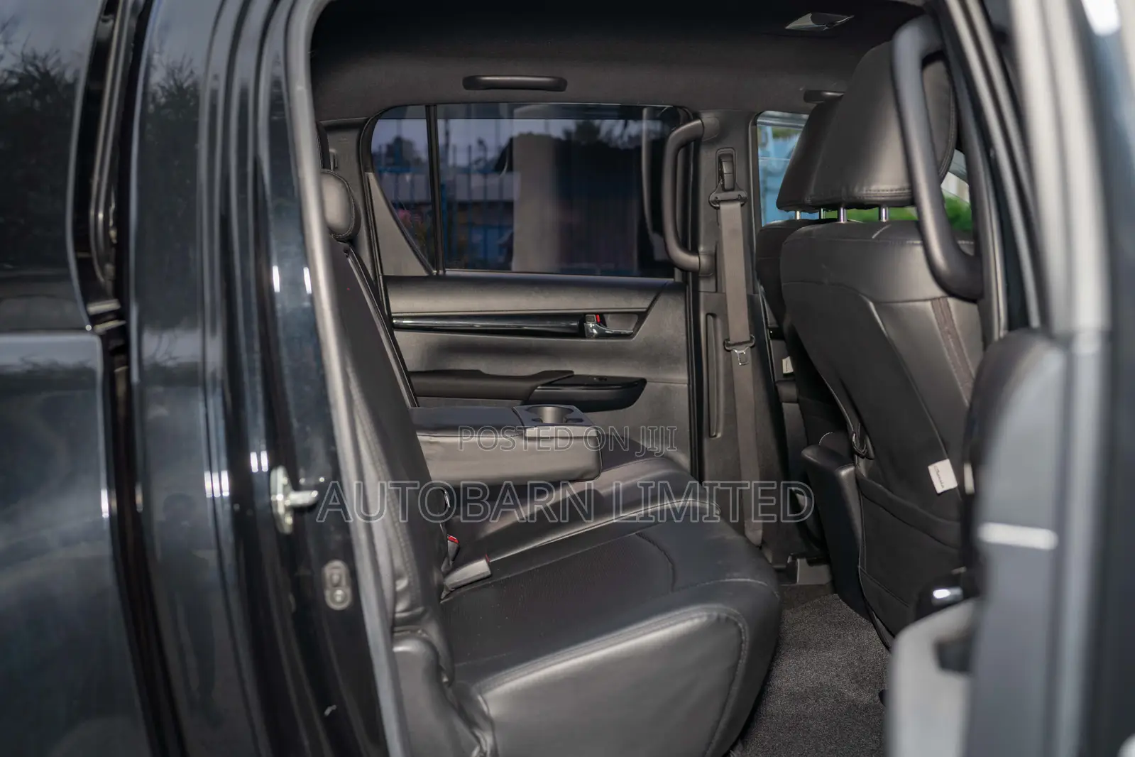 Toyota Hilux 2019 Black