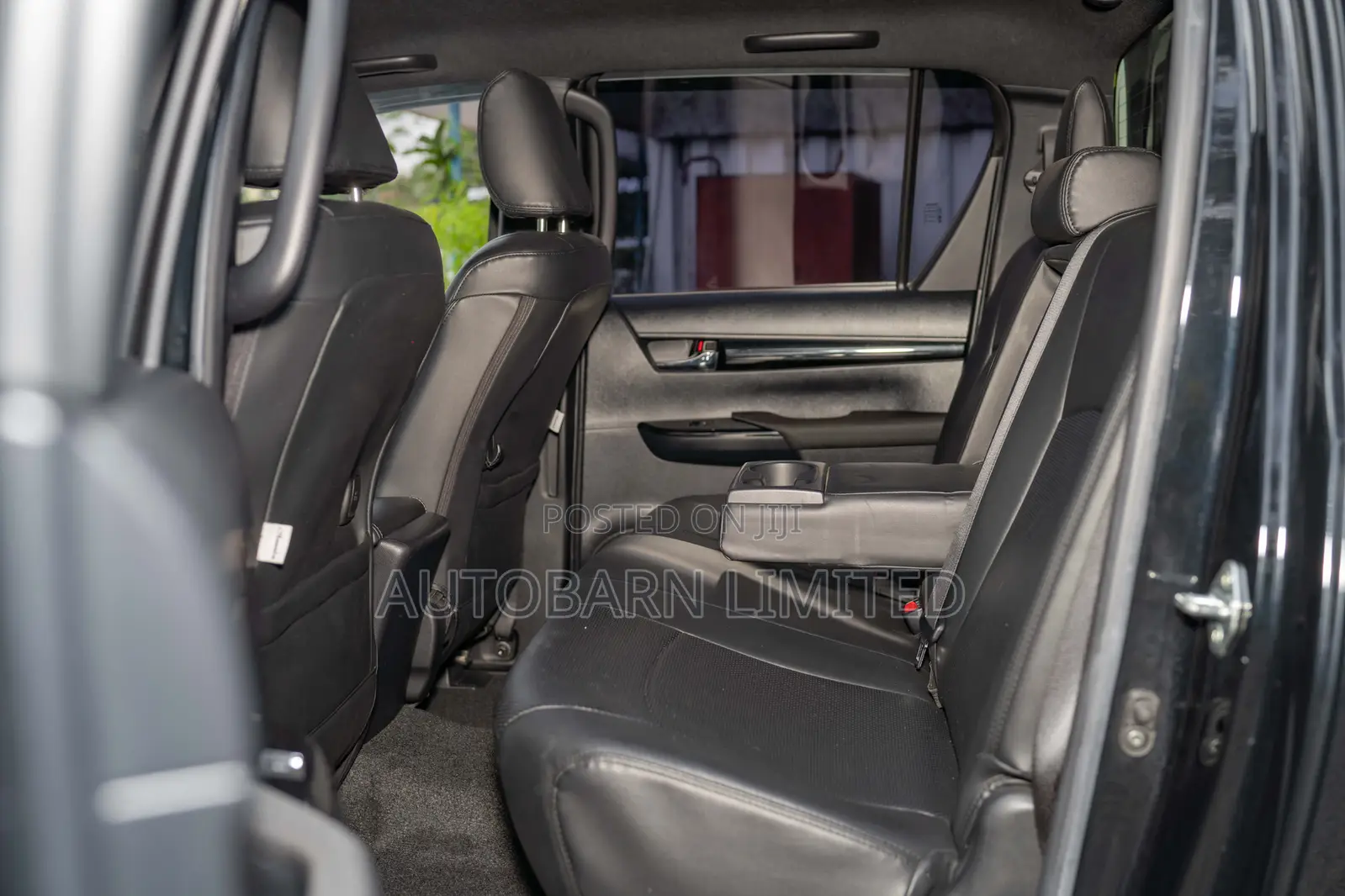 Toyota Hilux 2019 Black
