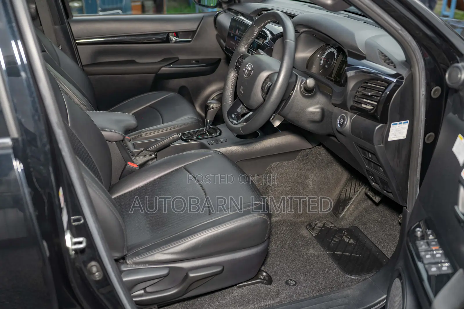 Toyota Hilux 2019 Black