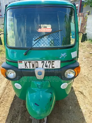 Piaggio Scooter 2024 Green