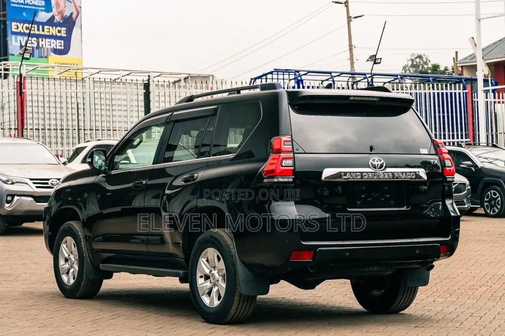 Toyota Land Cruiser Prado 2021 Black