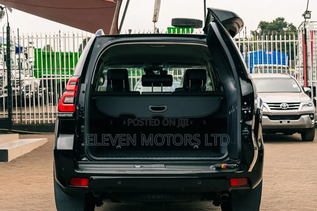 Toyota Land Cruiser Prado 2021 Black