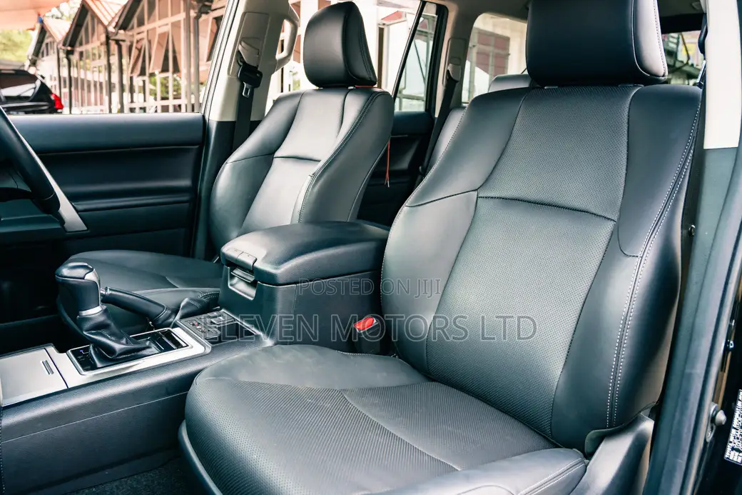 Toyota Land Cruiser Prado 2021 Black