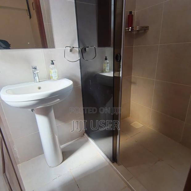 Furnished 4bdrm Apartment in Parklands for rent - thumbnail 7