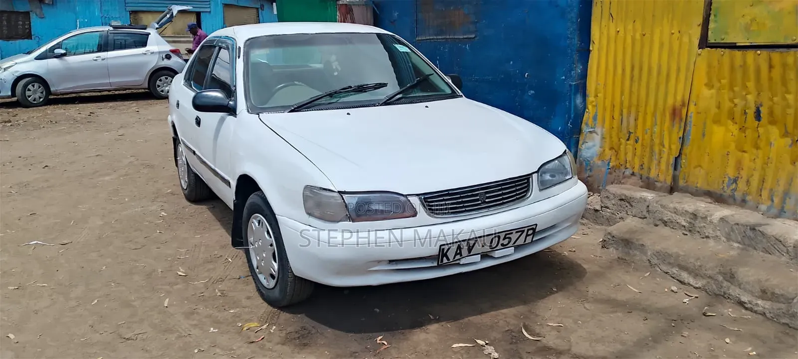 Toyota Corolla 1998 White