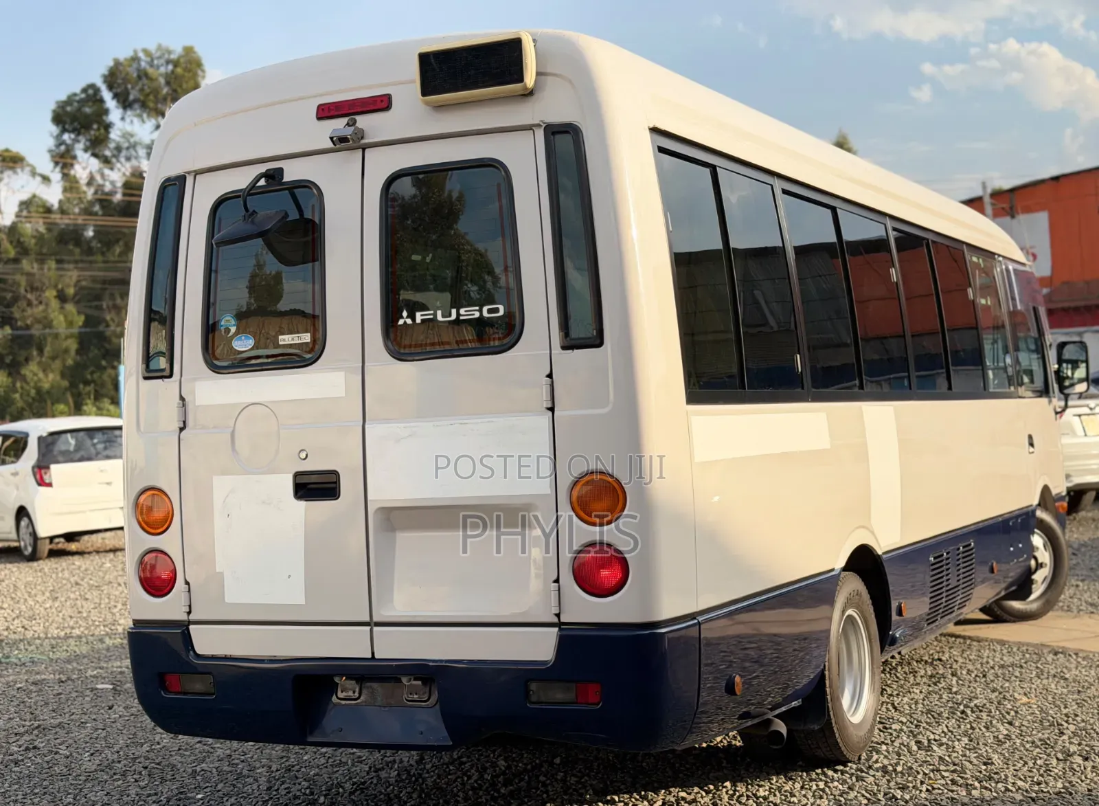 Mitsubishi Fuso Rosa 2019 White