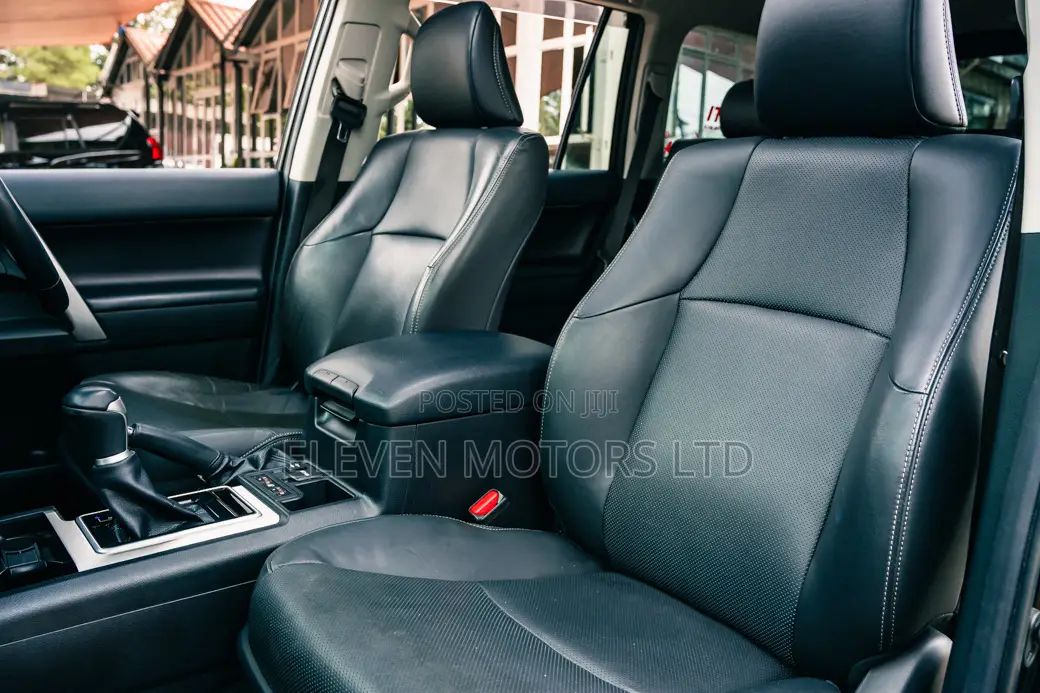 Toyota Land Cruiser Prado 2019 Black