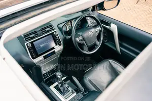 Toyota Land Cruiser Prado 2019 Black