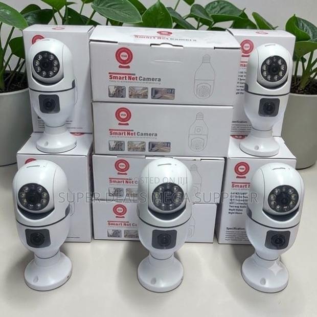 Discount Prices Mobile Control PTZ Rotating Dual Lens Wifi Bulb Camera