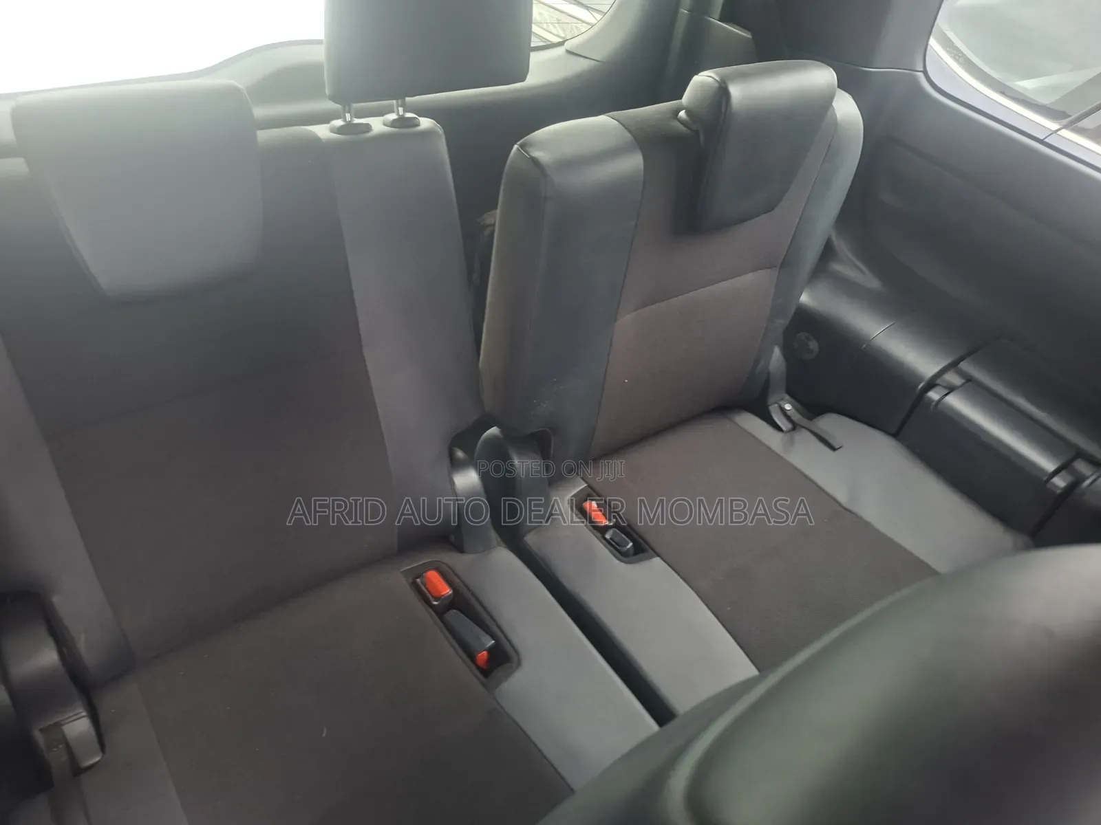 Toyota Noah 2.0 AWD (6 Seater) 2019 White