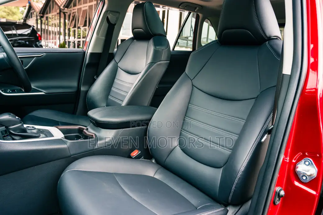 Toyota RAV4 2019 Red