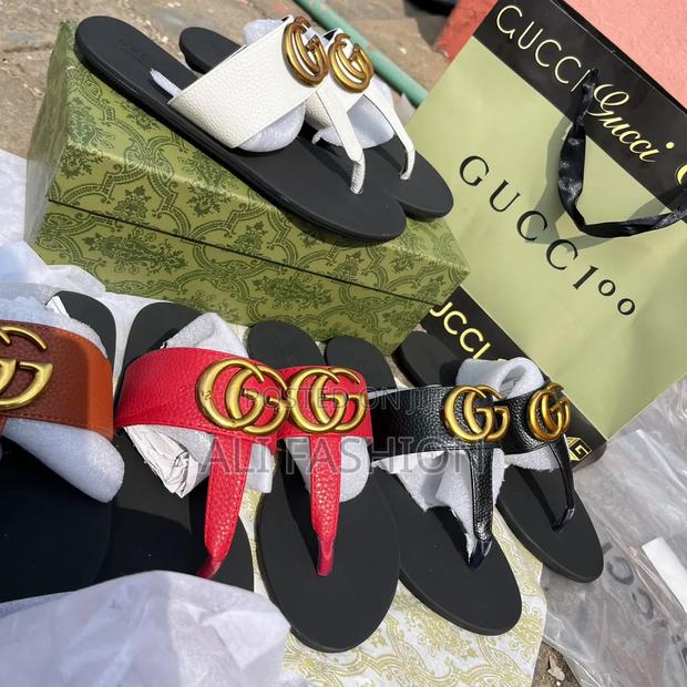 Gucii Thong Sandals - thumbnail 2