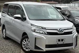 Toyota Voxy Hybrid X 2WD 7-Seater 2019 Silver