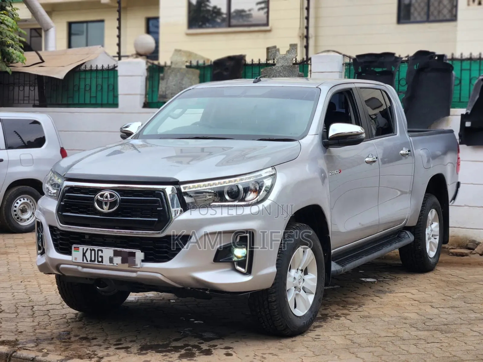 Toyota Hilux 2020 Silver