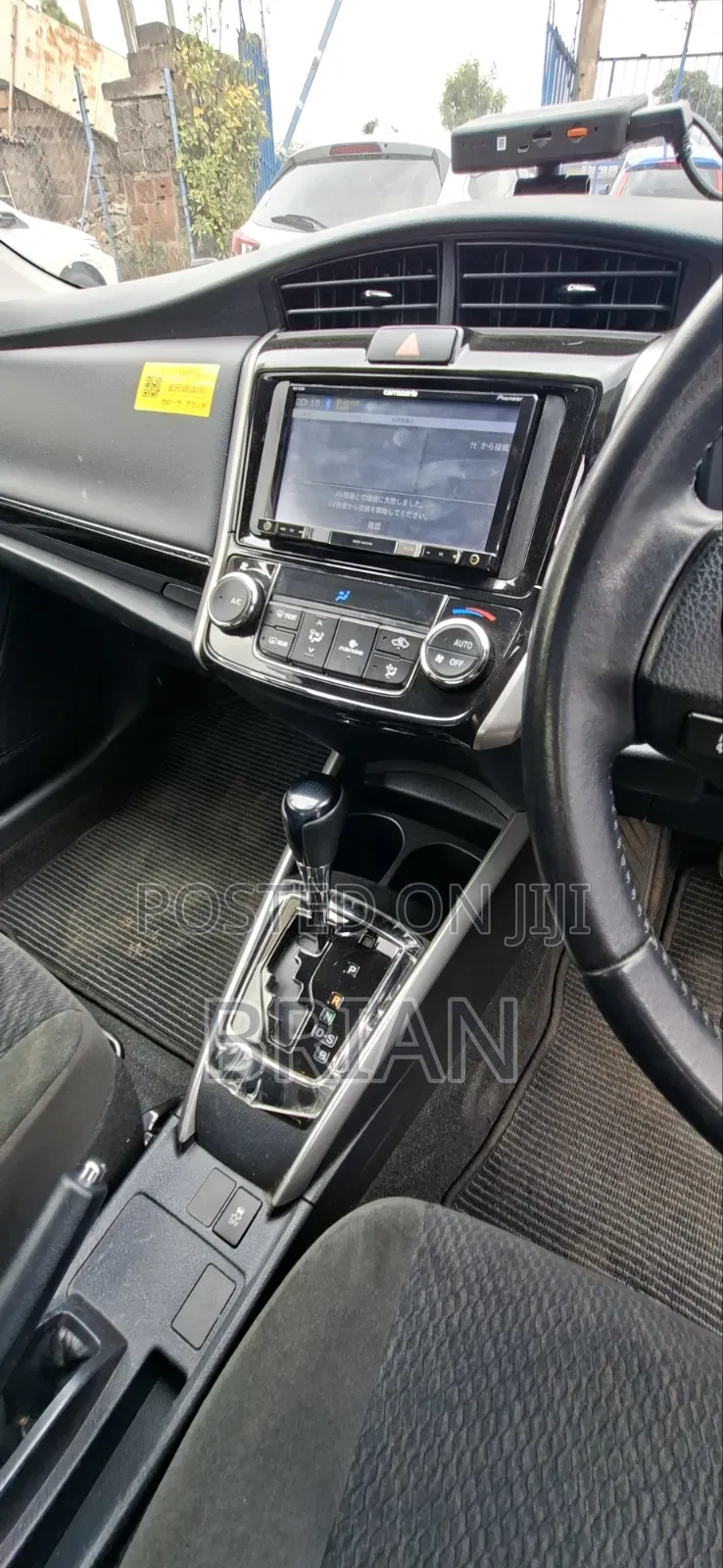 Toyota Axio 1.5 G 4WD 2019 Silver