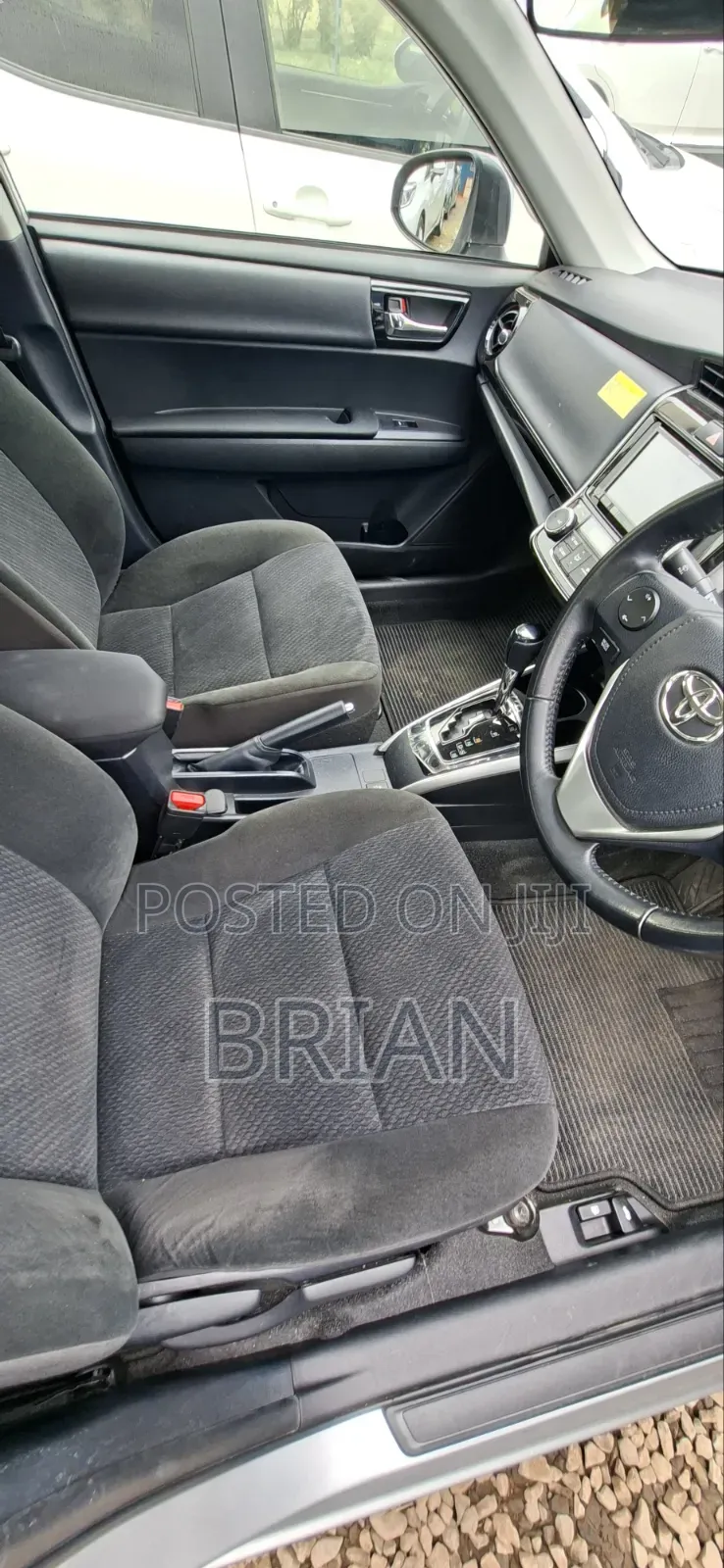Toyota Axio 1.5 G 4WD 2019 Silver