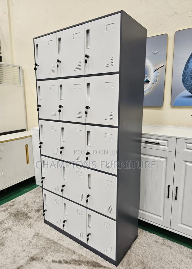 15 Lockers Storage Cabinet