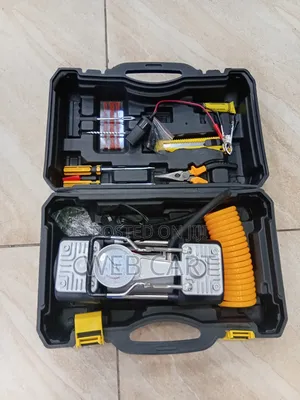 Twin Cylinder Portable Air Compressor With Tool Set
